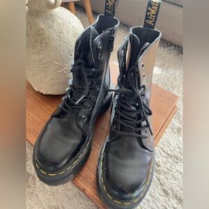 DR MARTENS platform JADON 7
